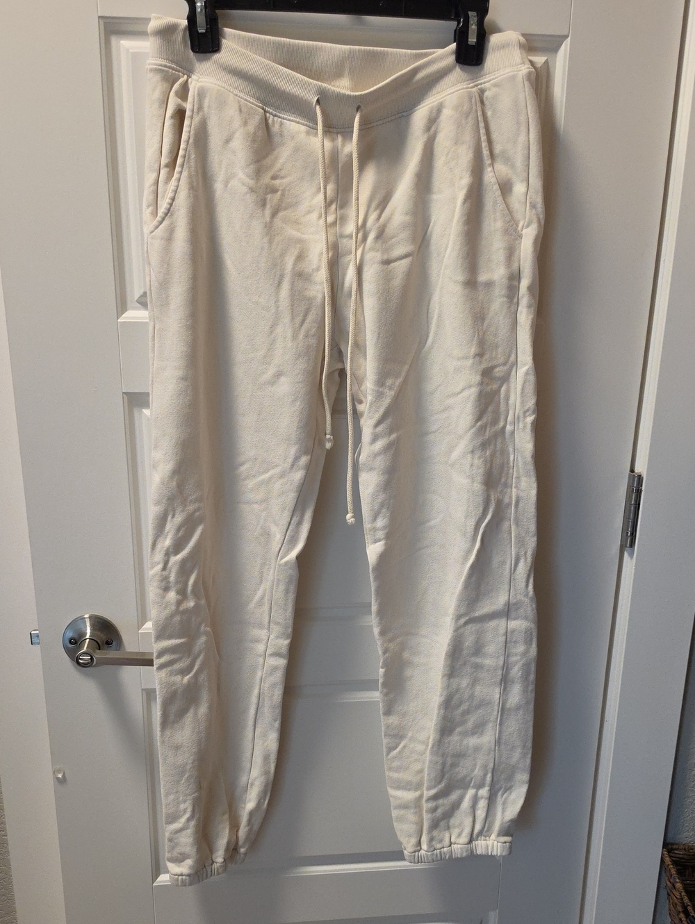 Velvet by Graham & Spencer Jogger Small